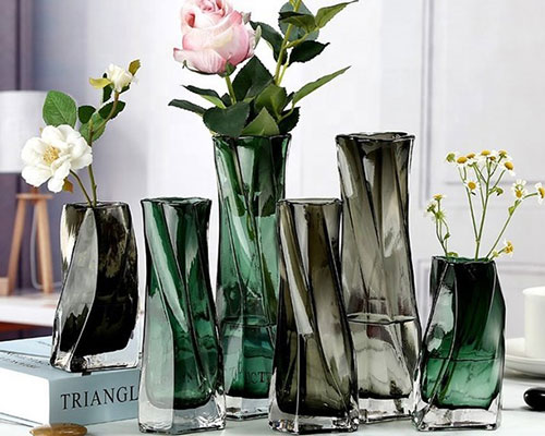 Color Twist Bouquet Vases