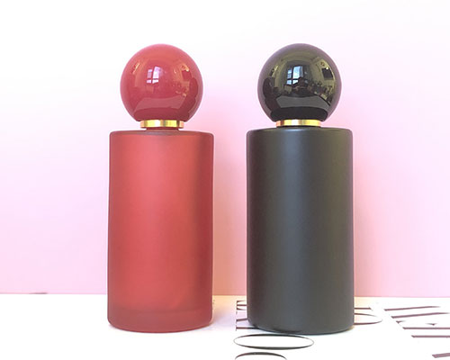 50ml Colored Glass Perfume Bottles with Spherical Caps