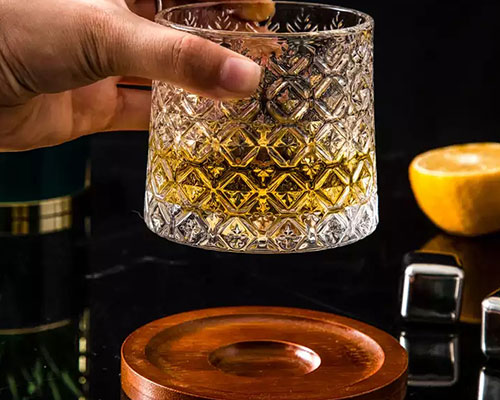 Rotatable Drinking Glass Cup for Cocktails