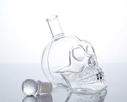 Skull Glass Decanter with Stopper